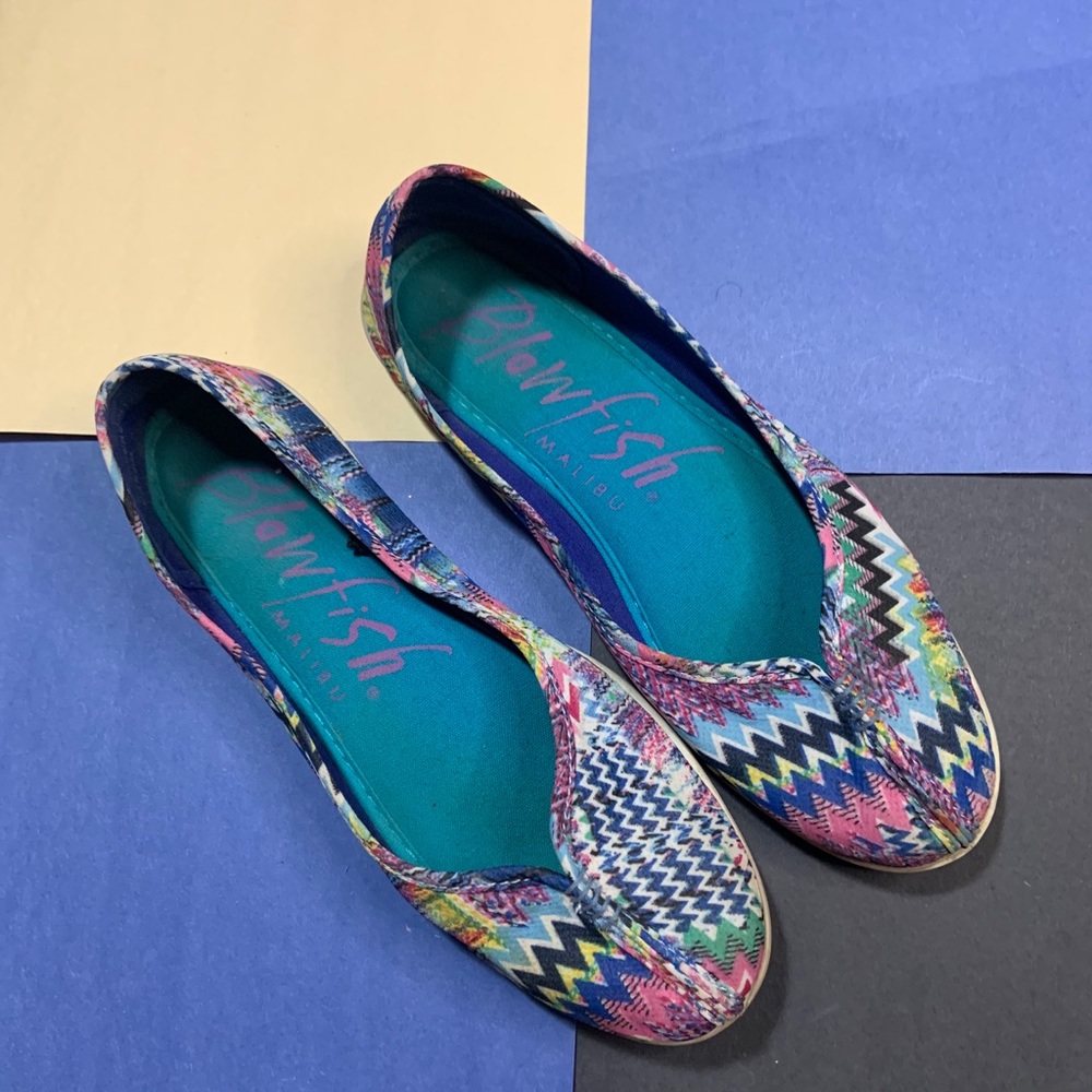 Blowfish Malibu Multicolor Aztec Design flat sz 8